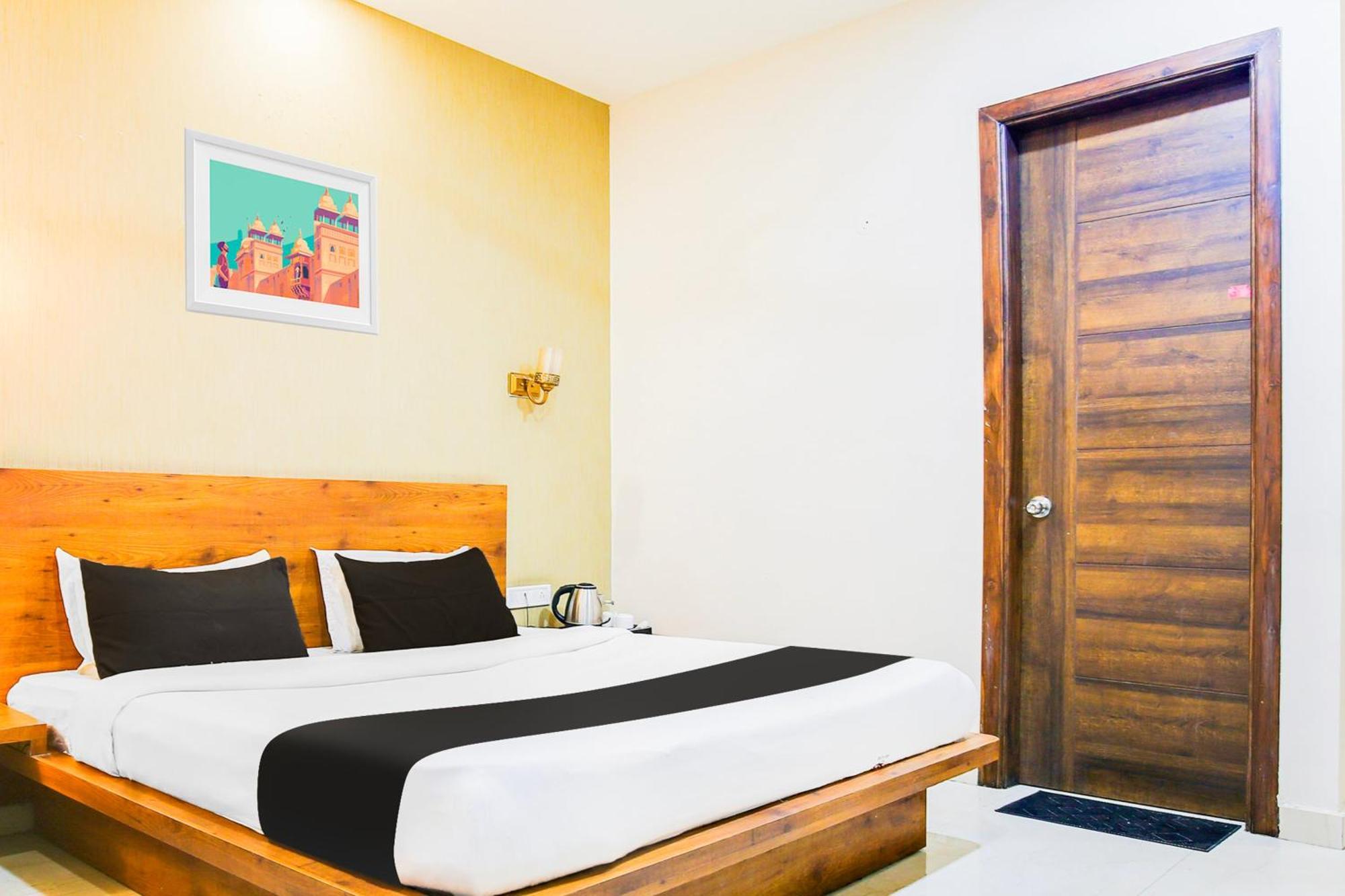 Super Townhouse Grand Fortune Amritsar Exterior foto